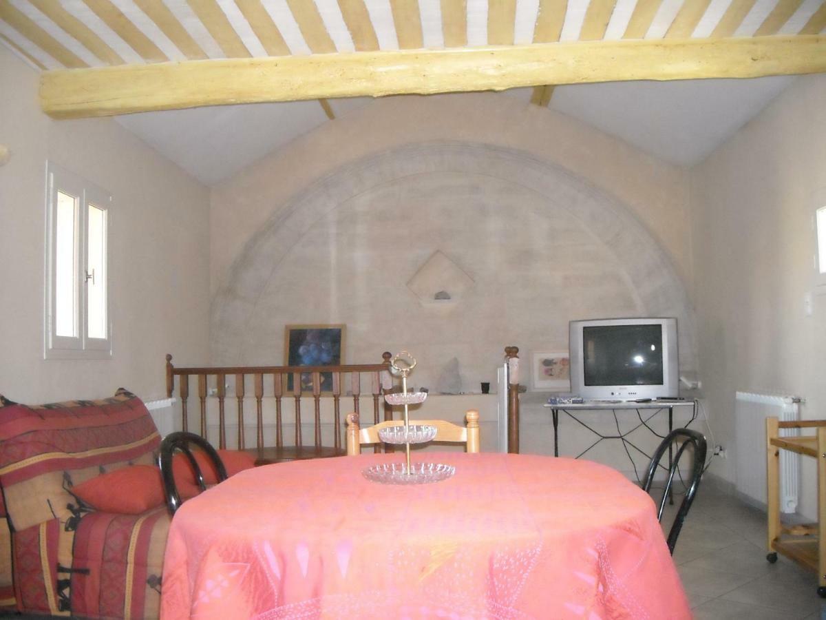 Maison De Ville Aux Couleurs Provencales. Villa Carpentras Esterno foto