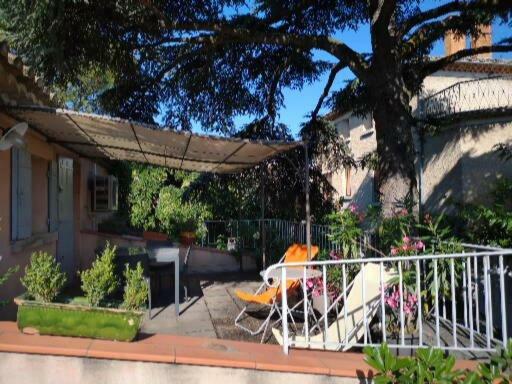 Maison De Ville Aux Couleurs Provencales. Villa Carpentras Esterno foto